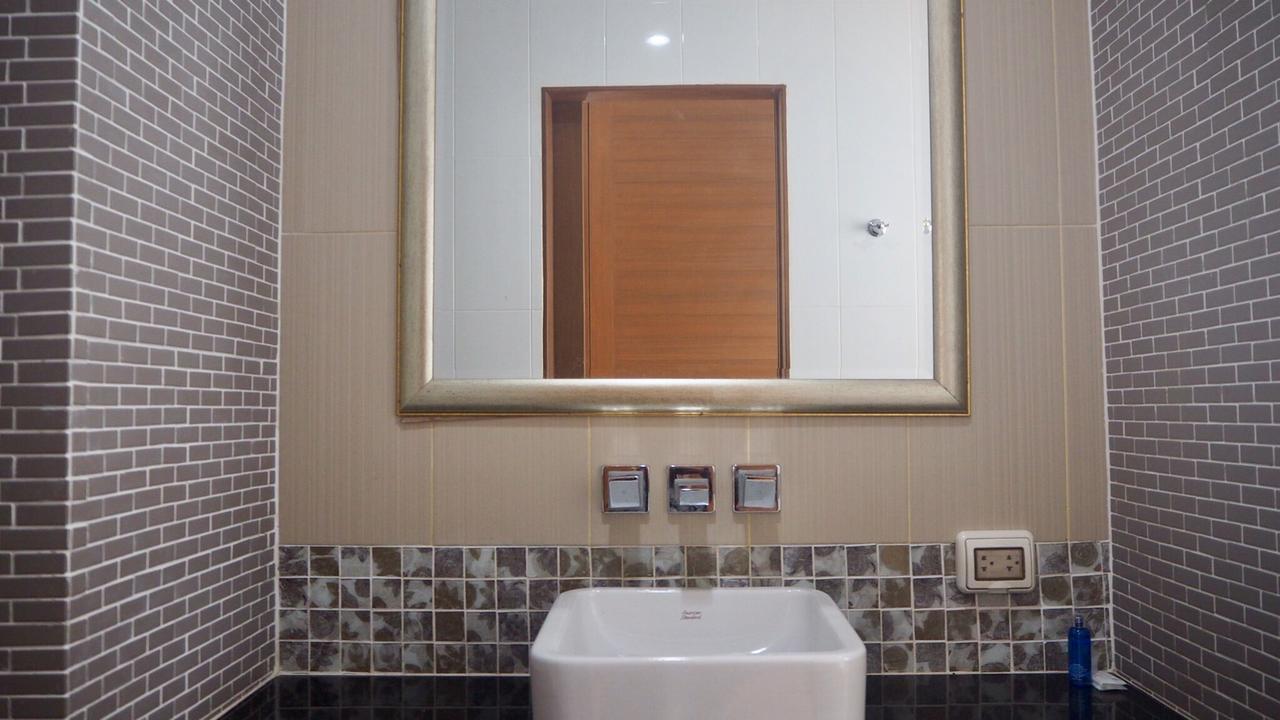 Villa Somewhere Phuket Thalang Bagian luar foto