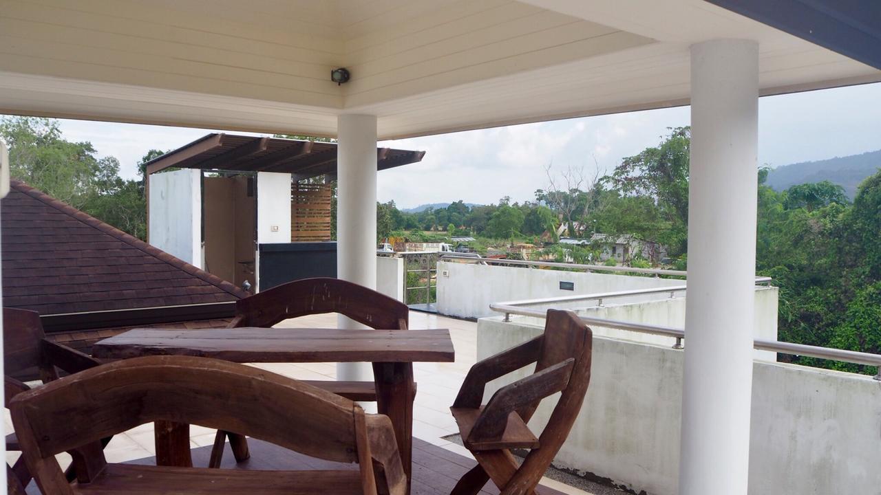 Villa Somewhere Phuket Thalang Bagian luar foto